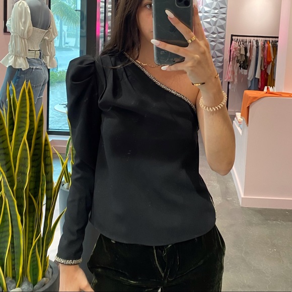 Top - Picture 1 of 6